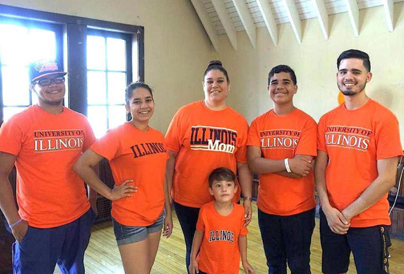 Jocelyn Solis and family